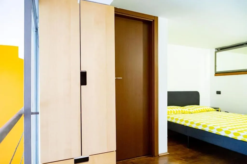 2 Min Da Porta Genova - Elegante Bilocale Apartment Milan