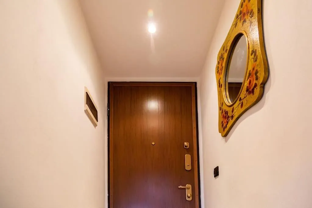 2 Min Da Porta Genova - Elegante Bilocale Apartment Milan