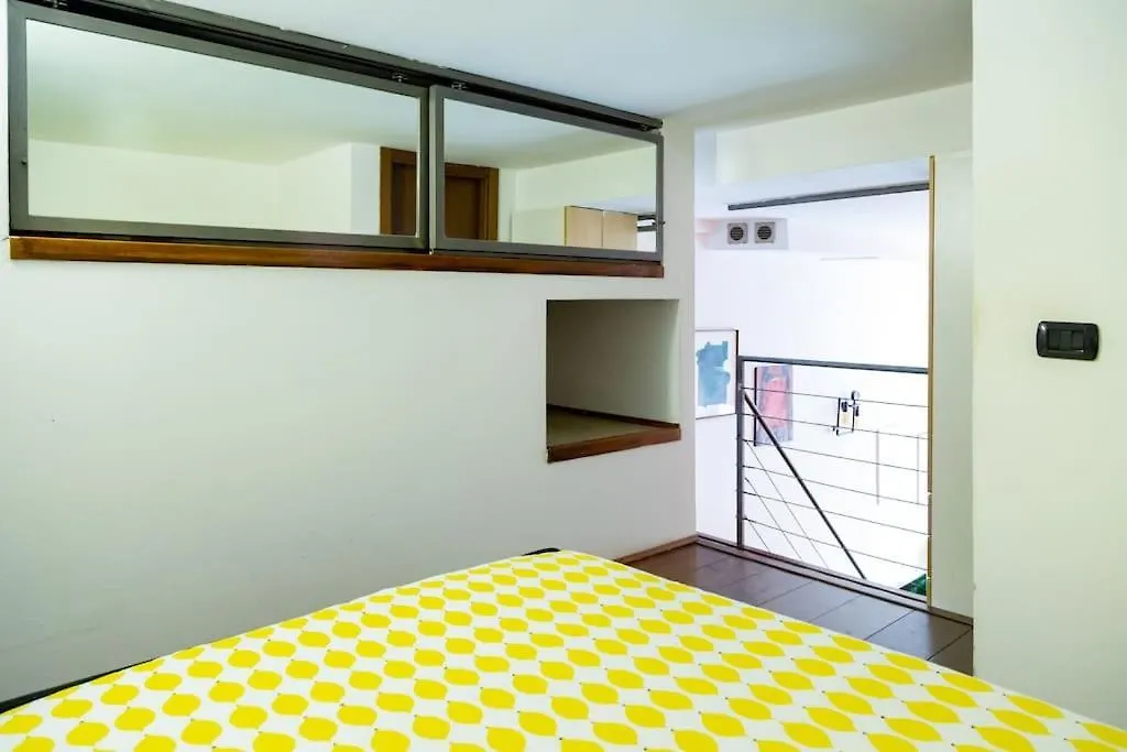 2 Min Da Porta Genova - Elegante Bilocale Apartment Milan