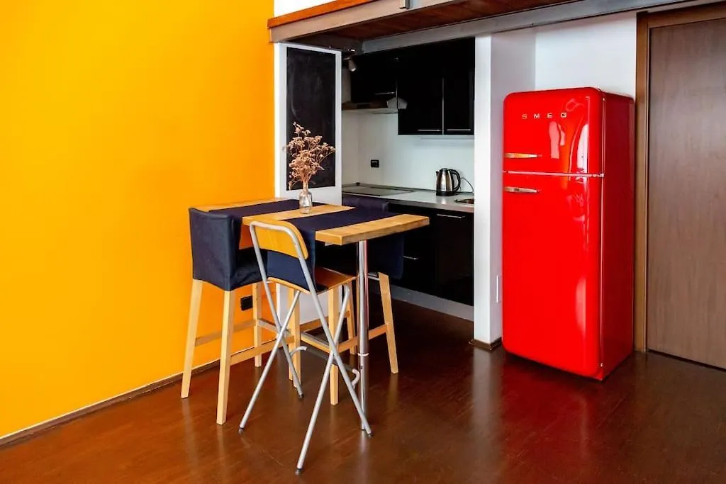 2 Min Da Porta Genova - Elegante Bilocale Apartment Milan