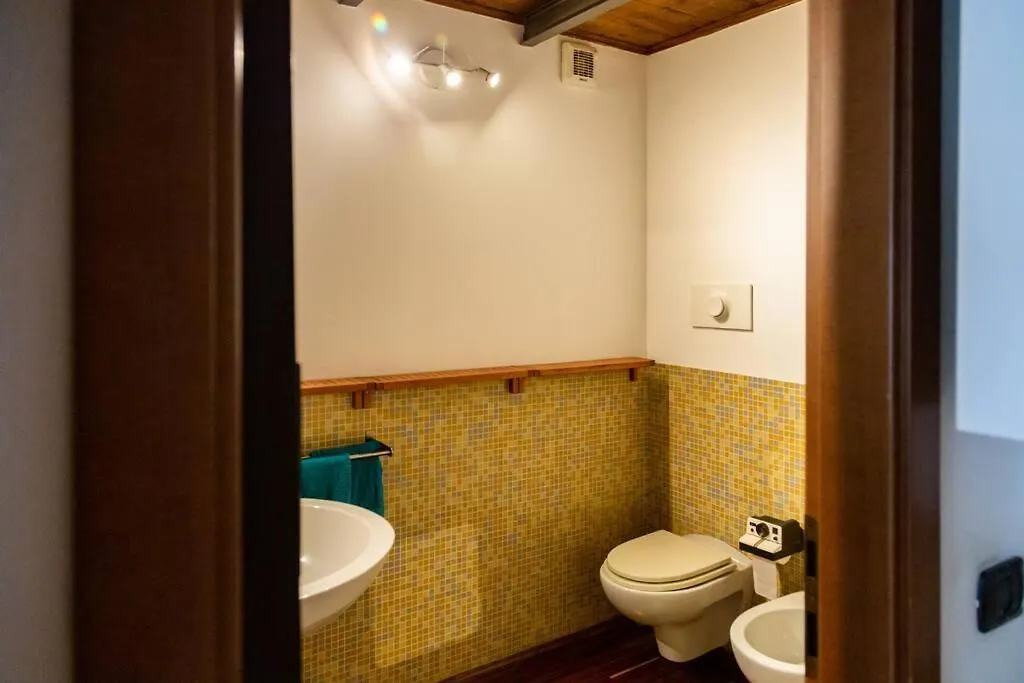 2 Min Da Porta Genova - Elegante Bilocale Apartment Milan 0*,  Italy